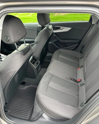 Audi A4 cena 119000 przebieg: 90182, rok produkcji 2021 z Białystok małe 79